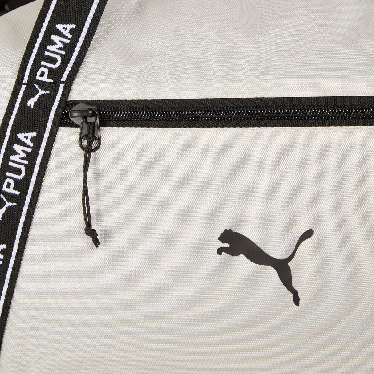 Essentials 24L Sports Bag - Runner