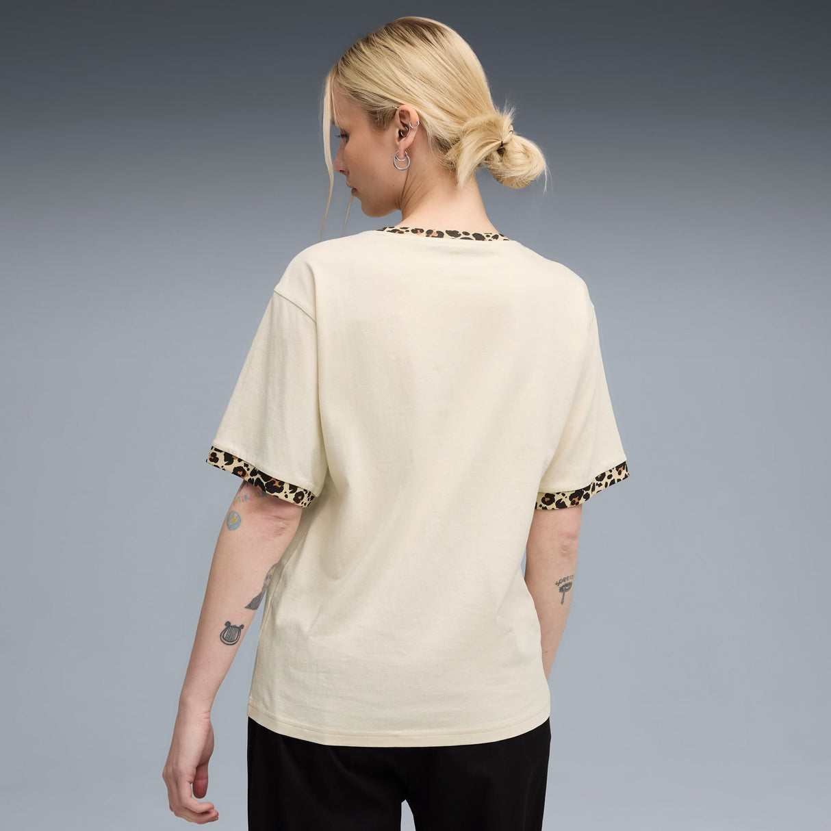 Essentials Animal Print Relaxed Tee Women - Runner