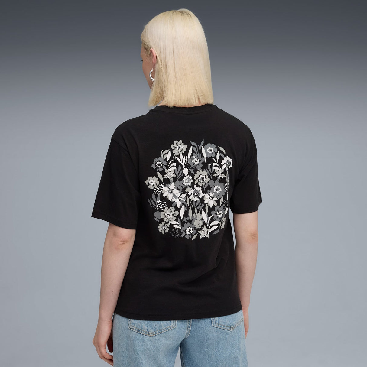 Essentials Nature 2.0 Relaxed Graphic Tee Women - Runner