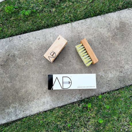 ESSENTIALS SHOE CARE KIT - Runner