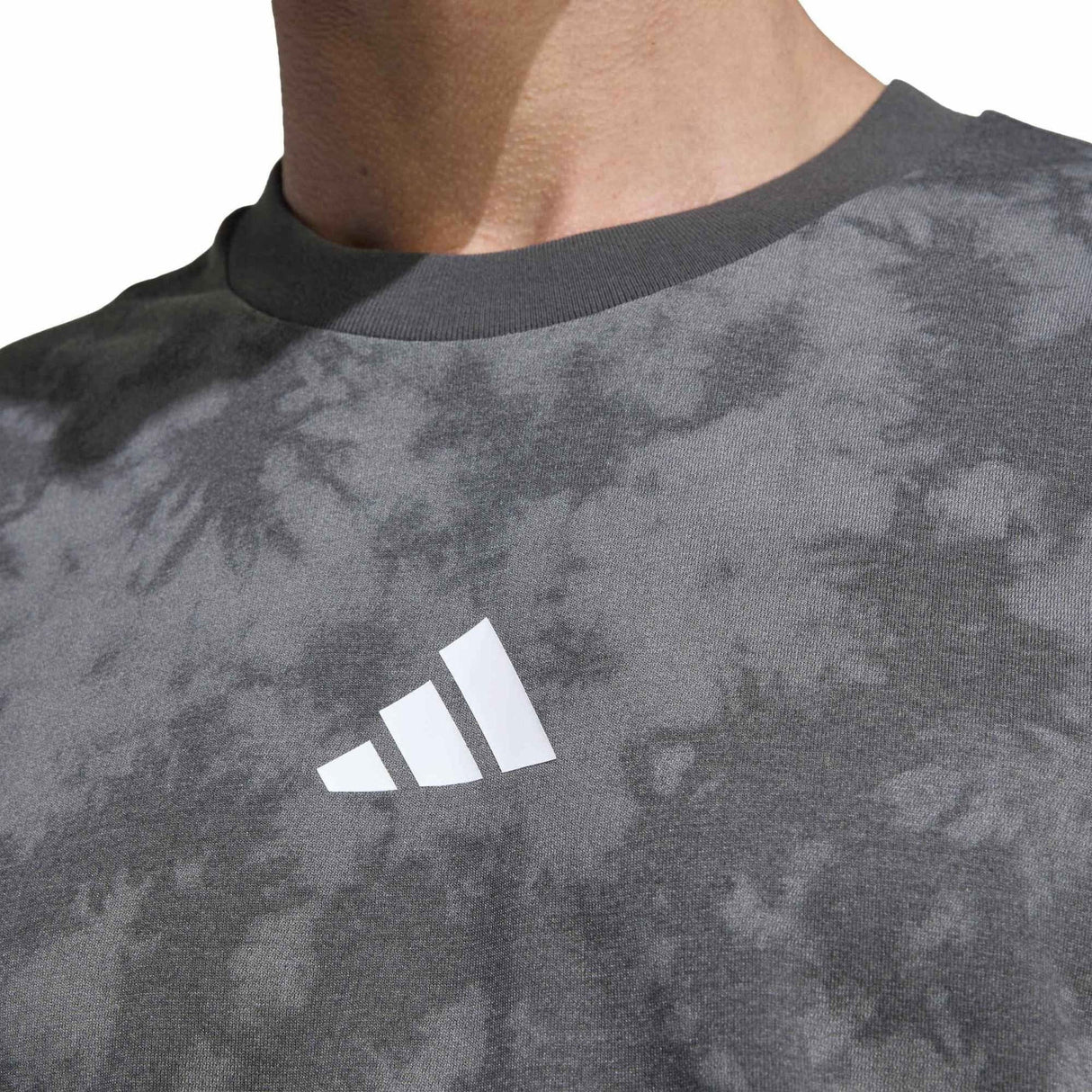 Fun Training Graphic T-Shirt - Runner