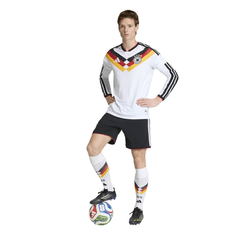 Germany 26 Home Shorts - Runner