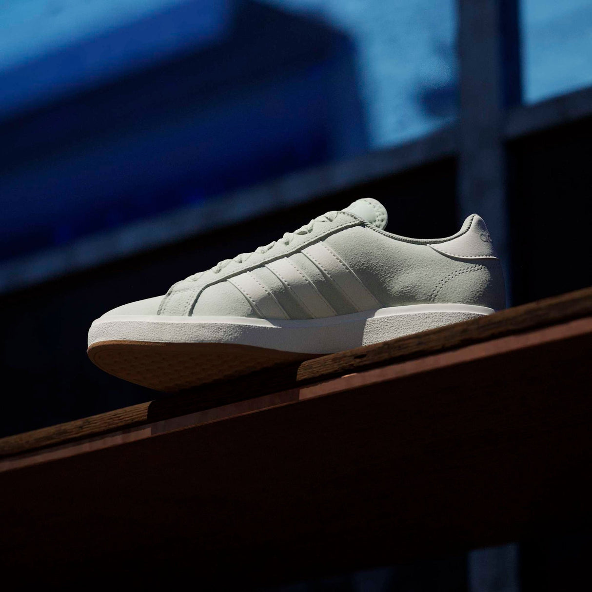 Grand Court Base 00s Shoes - Runner