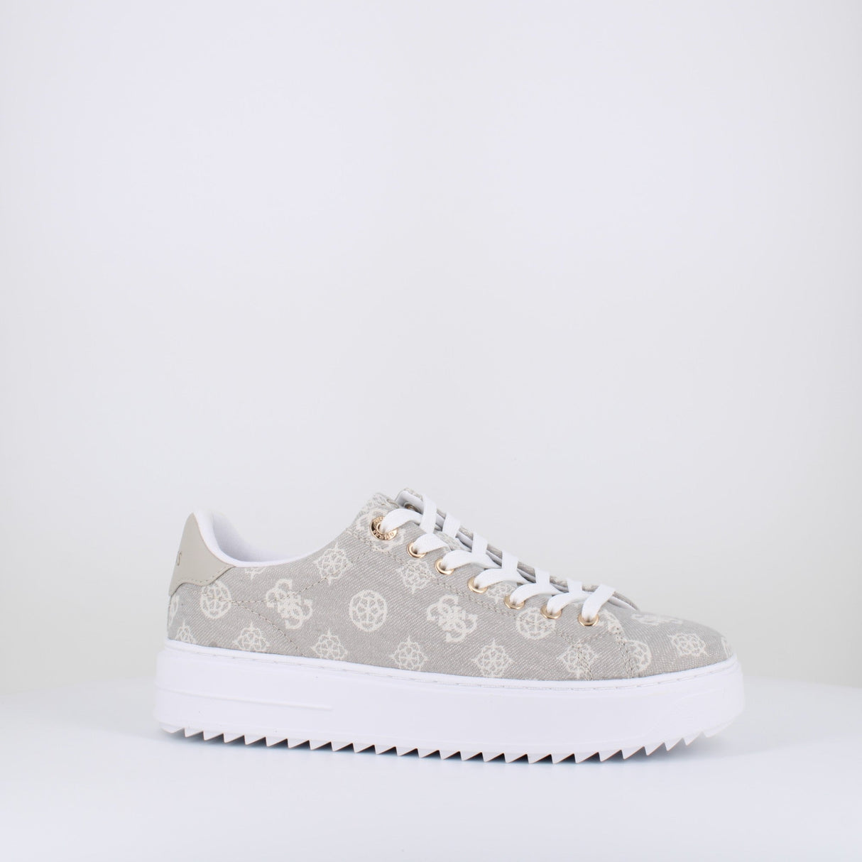 GUESS Denesa 7 Sneakers Women GUW573 - Runner