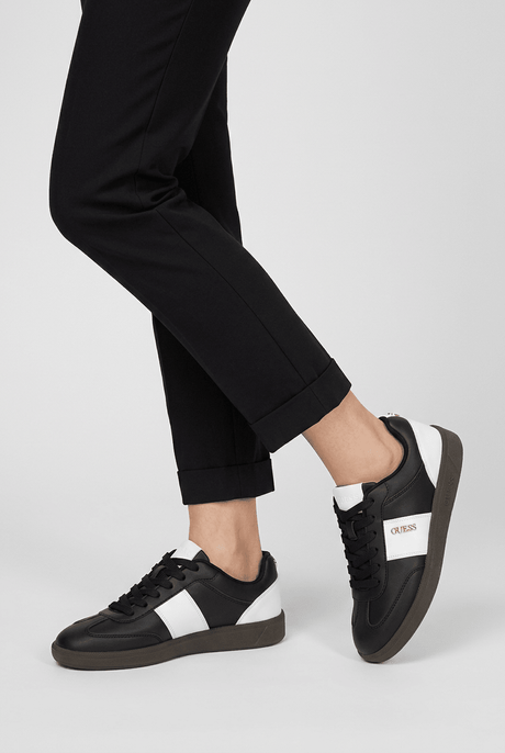 GUESS Pelara Striped Low-Top Sneaker WOMEN SHOES GUW486 - Runner