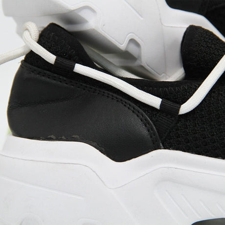 GUESS WOMEN SHOES Size 36.5 ROW13 - Runner