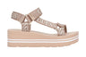 GUESS women's Avin Wedge Sandal SLW15 - Runner