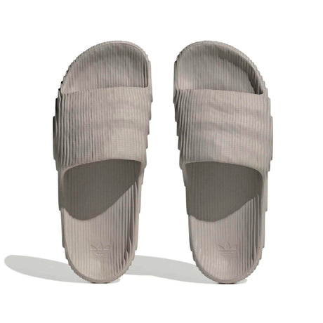 Island Club Adilette 22 Slides - Runner