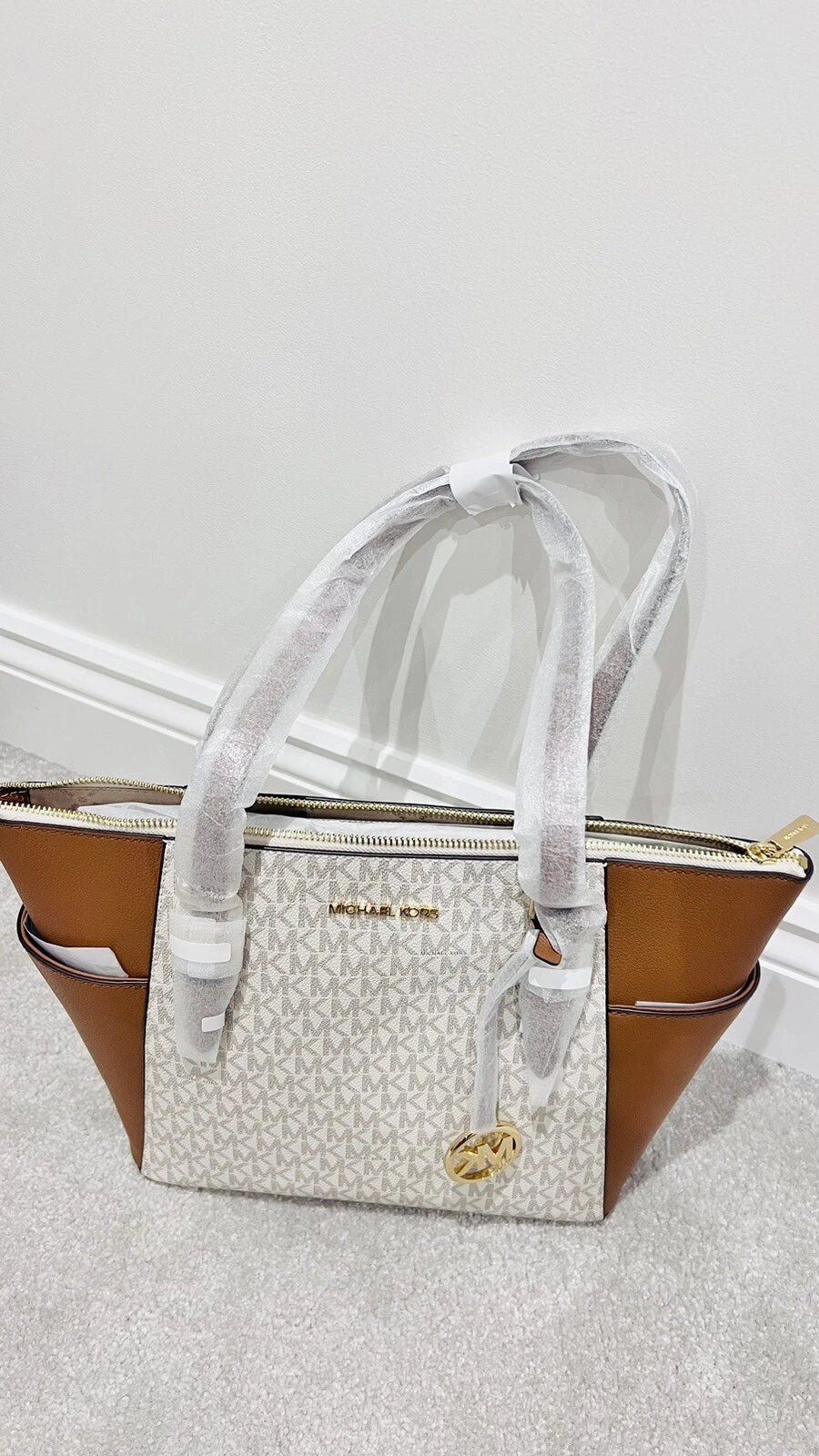 NEW Michael Kors Charlotte Signature Leather Top Zip Tote Handbag Shoulder Bag MK43 - Runner