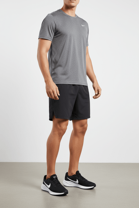 NIKE REVOLUTION 7 - Runner