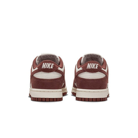 Nike W Dunk Low Sneakers NIW7 - Runner
