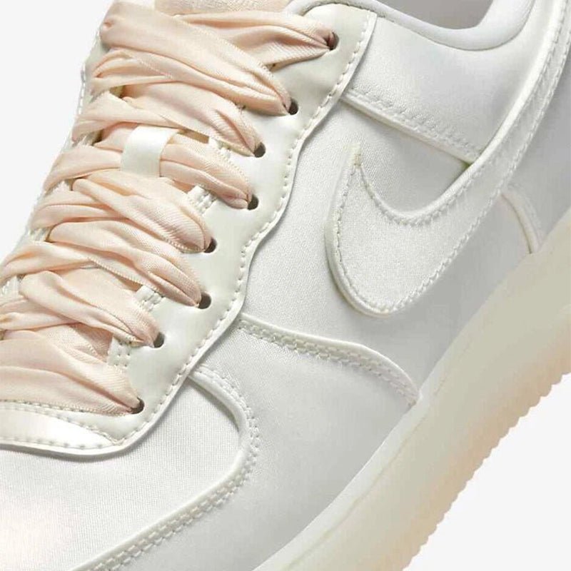 NIKE WMNS AIR FORCE NIW2 - Runner