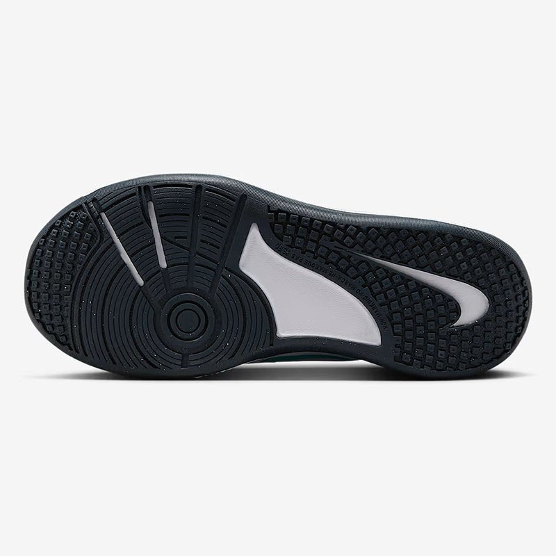 NIKEOMNIMULTI - COURTGS - Runner