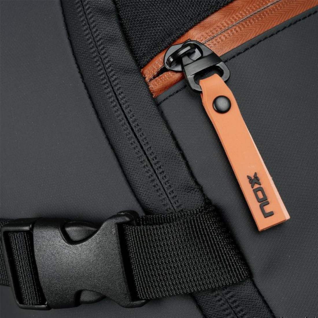 NOX LUXURY OPEN SERIES BACKPACK BLACK/BROWN - Runner