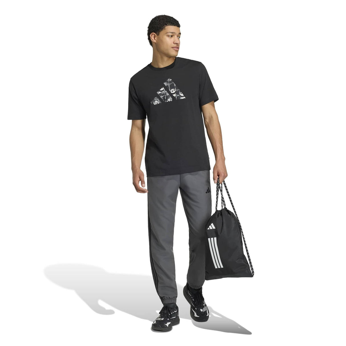 PANDA CHILL CAMO GRAPHIC T-SHIRT - Runner