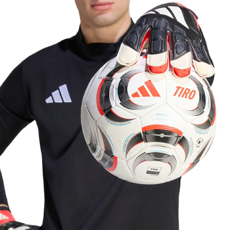 PREDATOR GOALKEEPER GLOVE TRAINING - Runner