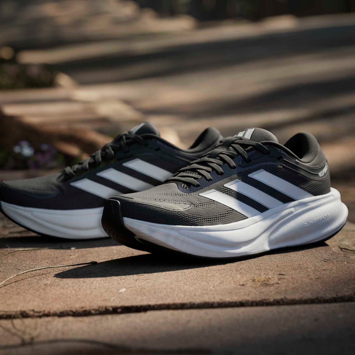 RESPONSE 2 RUNNING SHOES - Runner