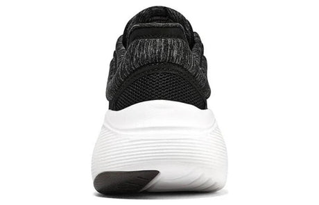 SKECHERS ARCH FIT INFINITY 149985 - BKW SKW160 - Runner