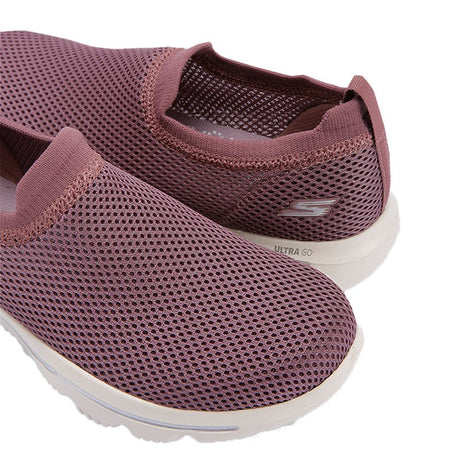 SKECHERS Go Walk Evolution Ultra Classy Slip - Ons SKW62 - Runner