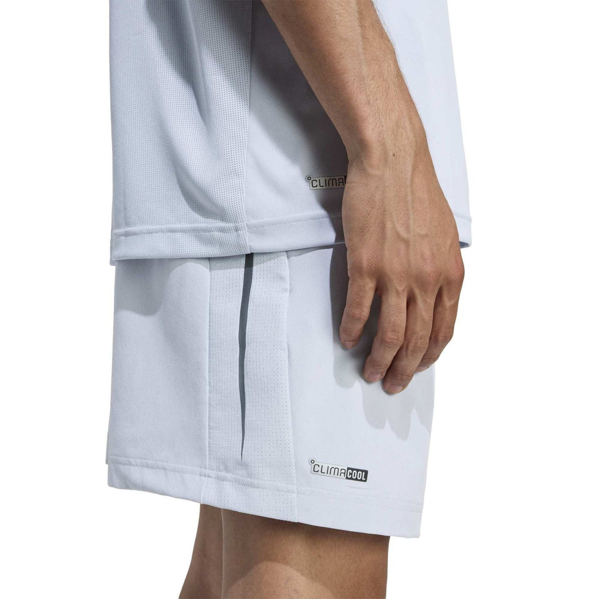 Tech Apparel Shorts - Runner