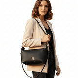 Tommy Hilfiger Boressta TH - ShoulderBag - Black TB18 - Runner