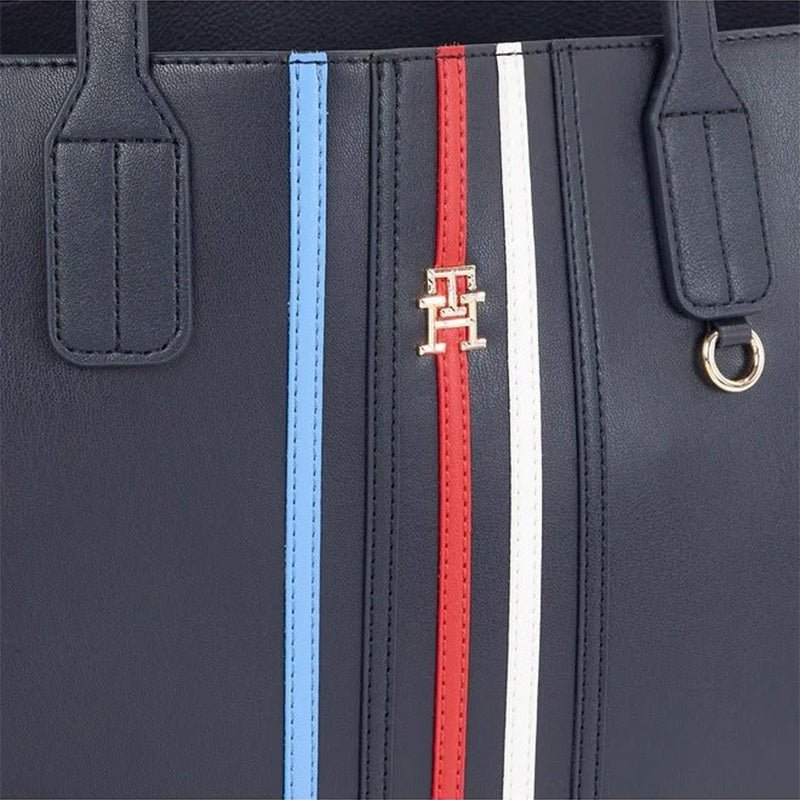 TOMMY HILFIGER ICONIC LOGO SHOULDERBAG - Navy - TB5 - Runner