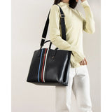 Tommy Hilfiger Iconic Tommy Satchel Corp - Shoulderbag - Navy - TB48 - Runner