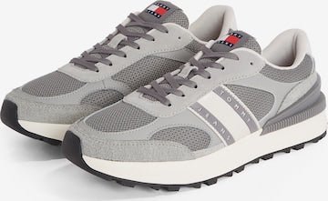 TOMMY HILFIGER Jeans Sneakers 'Ess' in Grey, Light Grey TOM253 - Runner
