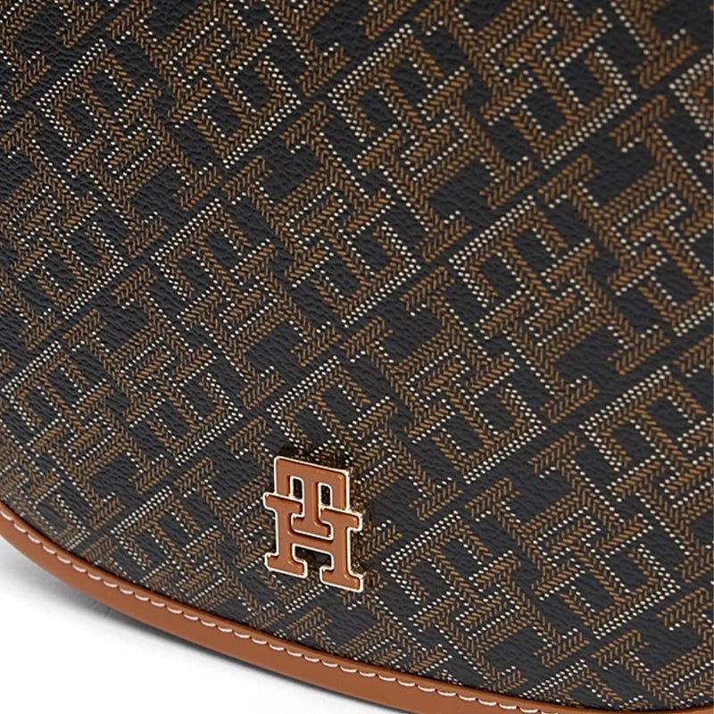 TOMMY HILFIGER Monoplay Crossbody Saddle Bag TB80 - Runner