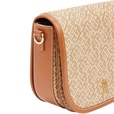 TOMMY HILFIGER Monoplay Crossbody Saddle Bag TB82 - Runner