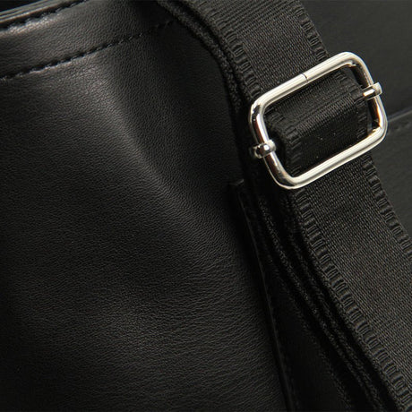 Tommy Hilfiger TH Distict Mono Tote - Shoulderbag - Black - TB39 - Runner