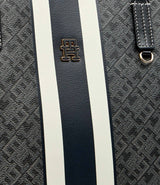 TOMMY HILFIGER TH Monoplay Tote Bag and Pouch TB184 - Runner