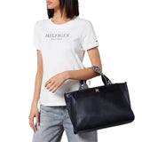 Tommy Hilfiger Women's Shoulder Bag TB70 - Runner