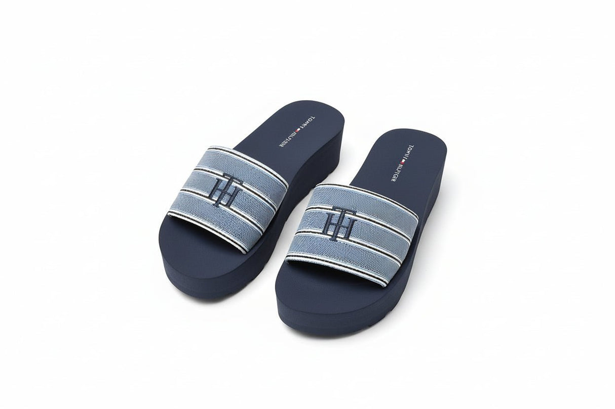 TOMMY HILFIGER Women’s Slide Sandals – Stylish and Comfortable Platform SLW90 - Runner