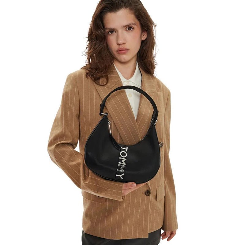 Tommy Jeans City Metal Logo Shoulder Bag TB118 - Runner