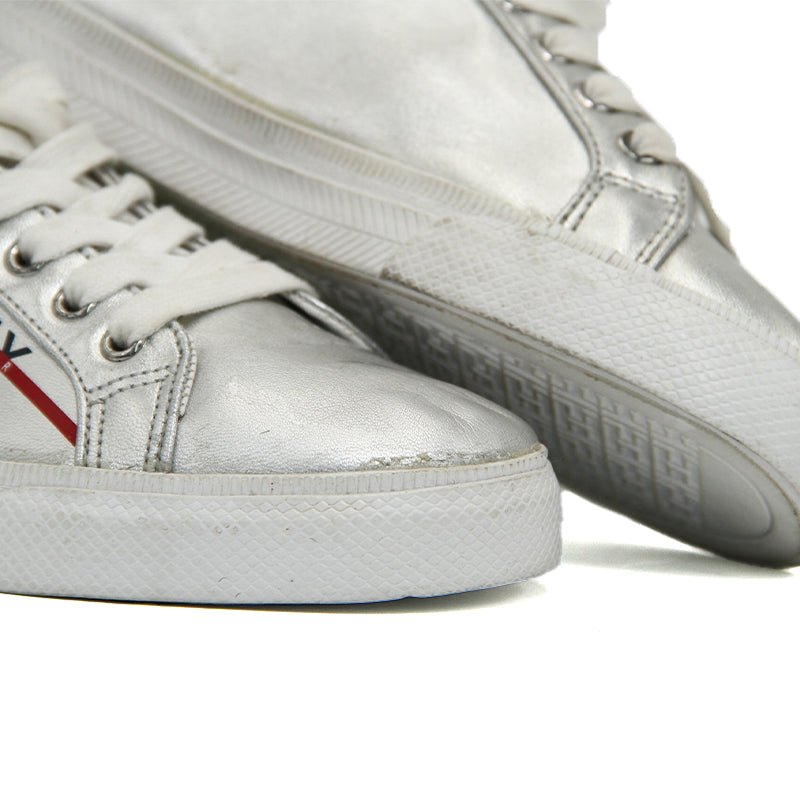 TOMMY WOMEN SHOES Size 36.5 ROW33 - Runner