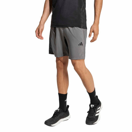 WORKOUT ESSENTIALS BASE WOVEN SHORT - Runner