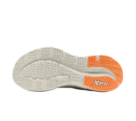 XTEP Men's Running Shoes Alabaster/Dusk Orange/Grey110084 - 6 XEM11 - Runner